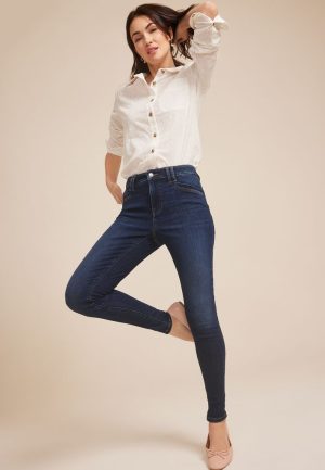 m jeans by maurices&trade; Cool Comfort High Rise Angle Pocket Jegging