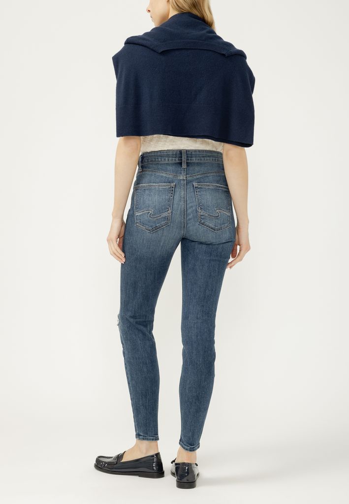 Silver Jeans Co.® Avery Curvy High Rise Luxe Stretch Skinny Jean - Image 2