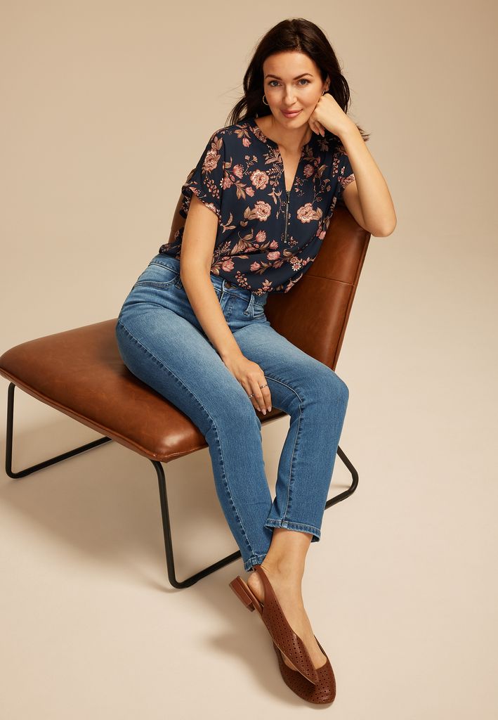 Everflex&trade; High Rise Back Seamed Slim Straight Jean