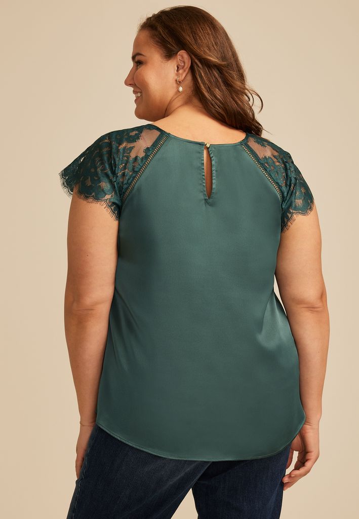 Plus Size Mixed Fabric Lace Short Sleeve Blouse - Image 2