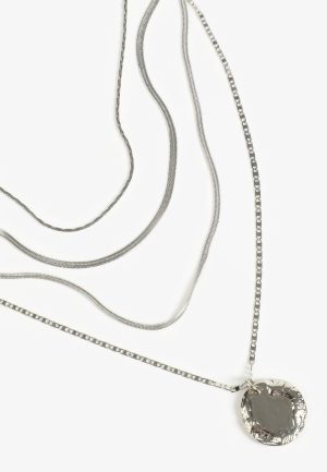 Silver Hammered Coin Pendant Layered Necklace