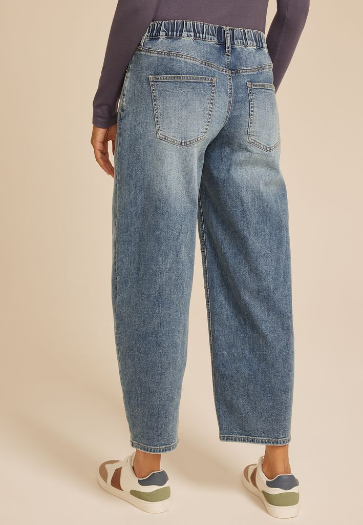 Mid Rise Elastic Waist Barrel Jean - Image 2